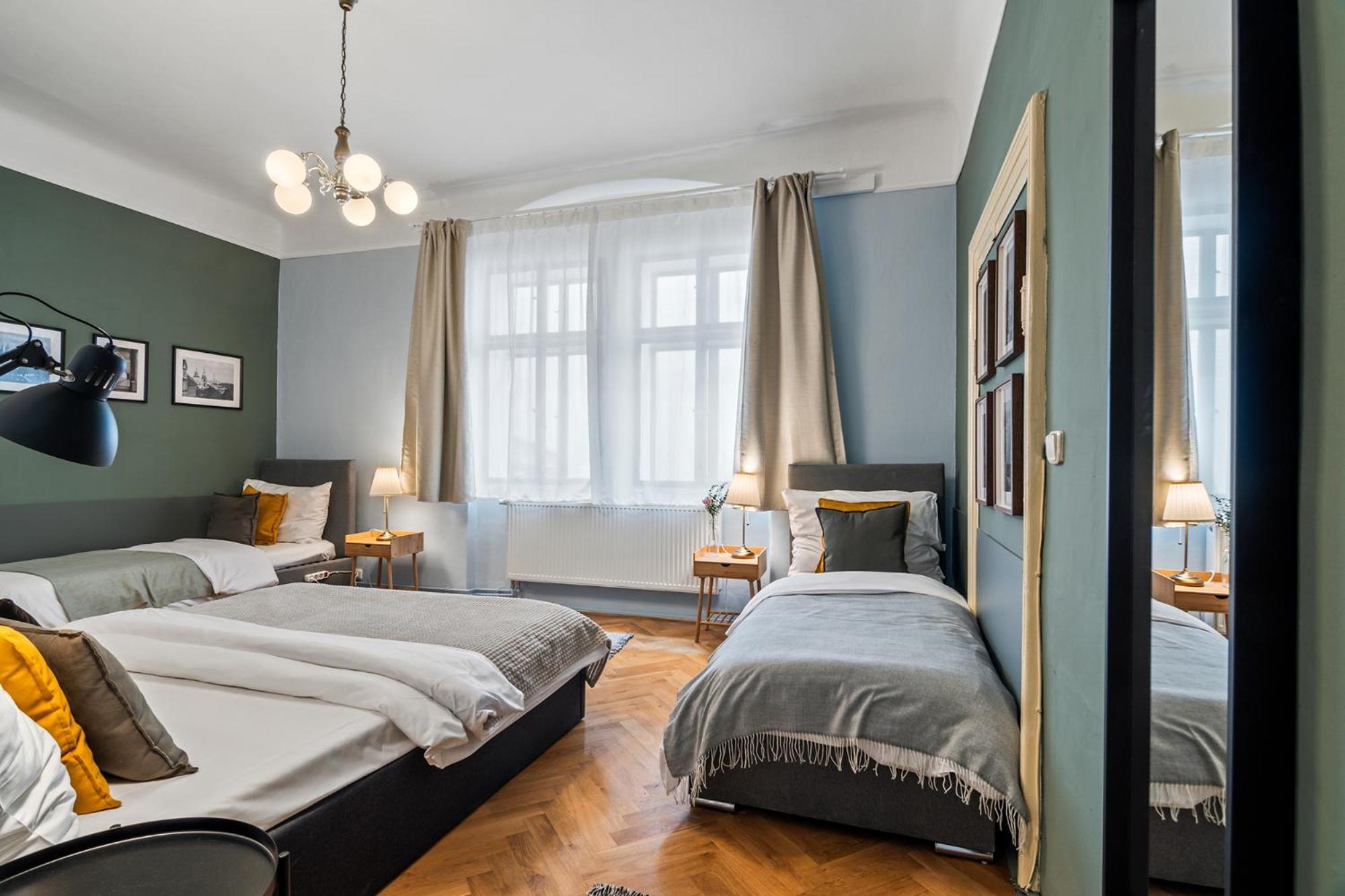 פראג Charles Bridge Historical Apts By Michal&Friends מראה חיצוני תמונה